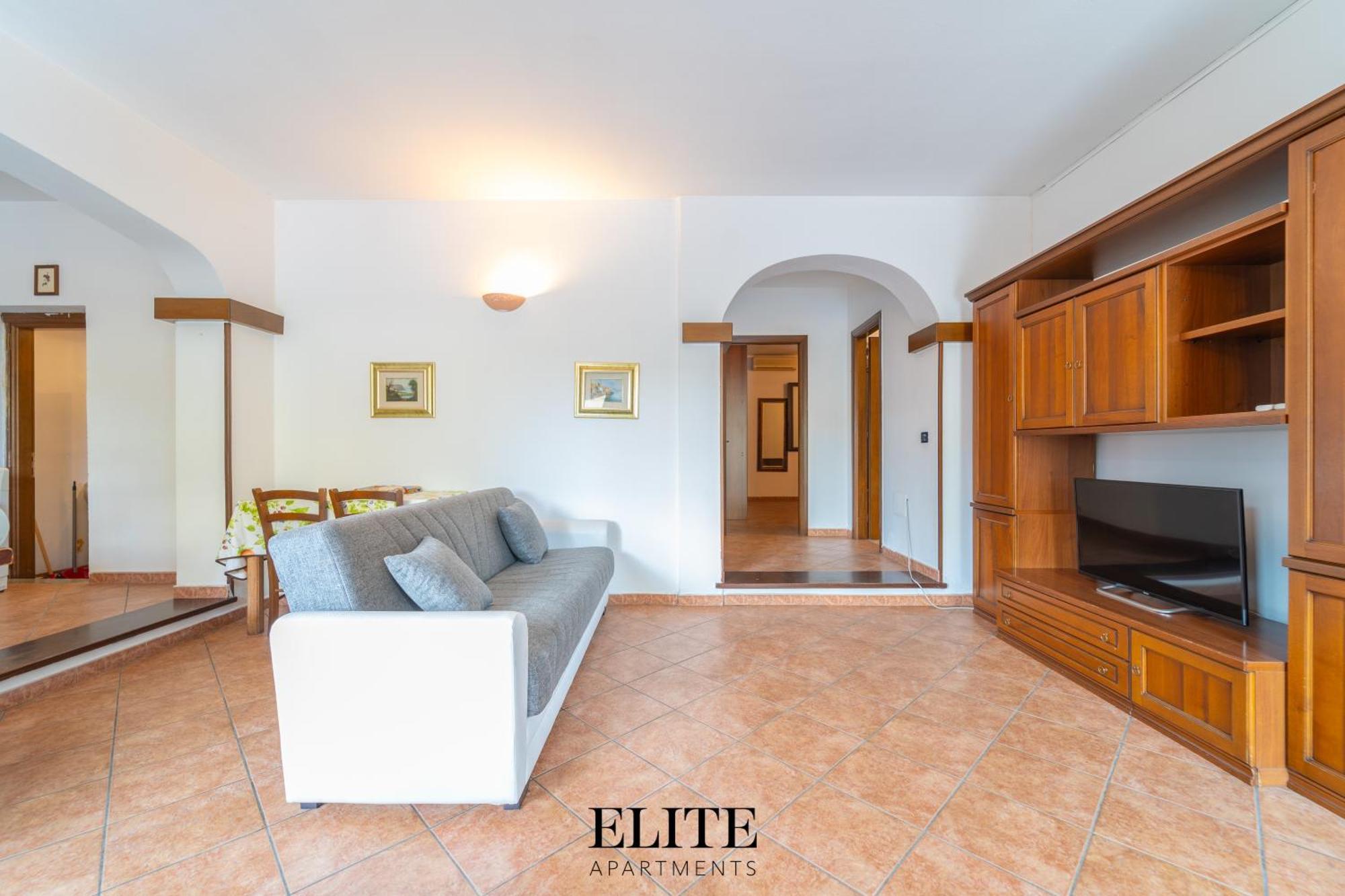 B&B My Home Al Centro Di Olbia Buitenkant foto